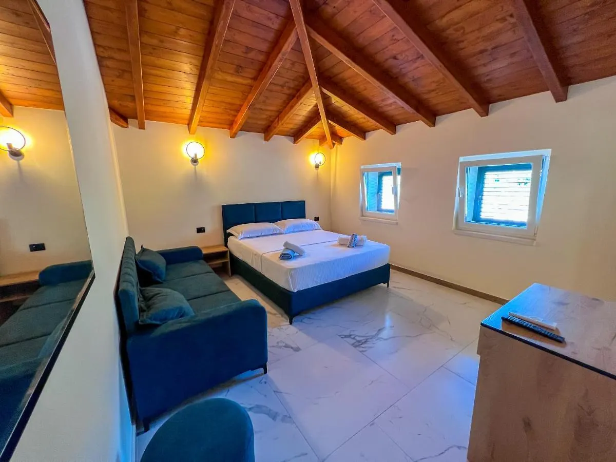 Ibiza Resort Baks-Rrjoll Hotel